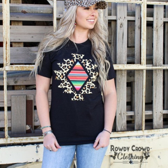 Rowdy Crowd Aztec Leopard print black basic tee size M - Picture 3 of 3